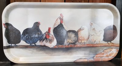 Bricka Ordning och reda i hönsgården 43x22cm