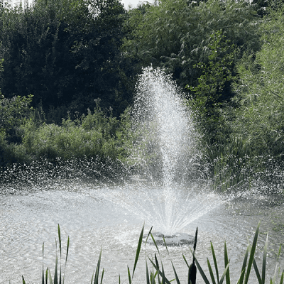 Flytande Fontän 60000 med pump
