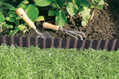 Gräskant Antracit 15cm x 9m