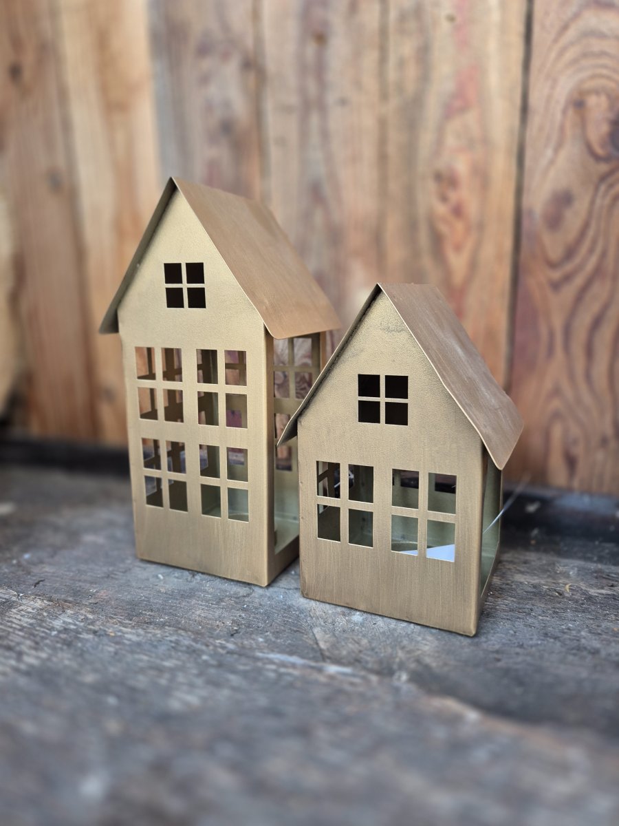 Ljuslykta Hus Guld (Storlek: 10,5x11x16,5cm)